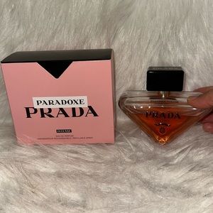 Prada Paradoxe